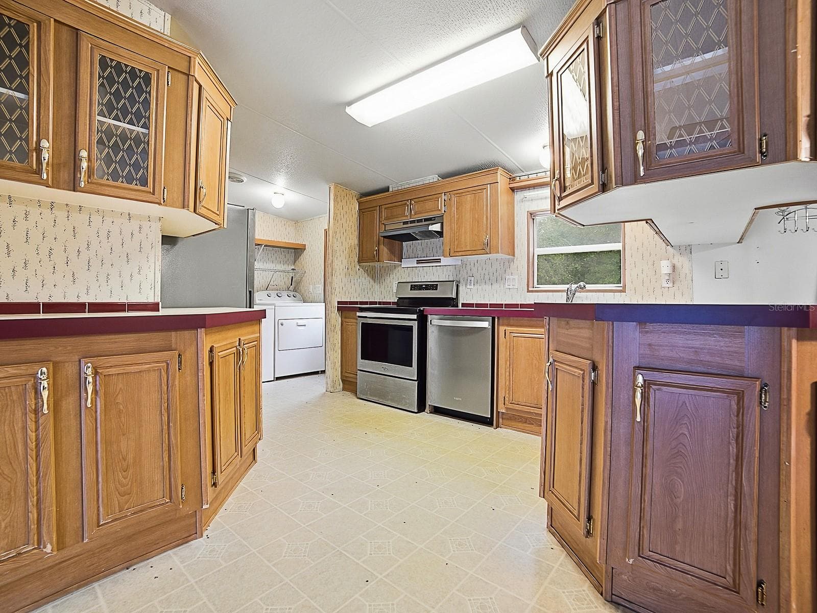 Manufactured Home at 15875 NE 148TH TERRACE RD, FORT MC COY, photo 8 of 46