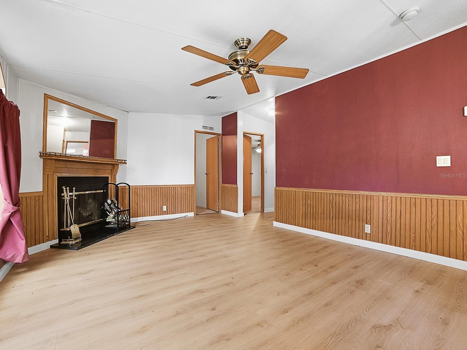 Manufactured Home at 15875 NE 148TH TERRACE RD, FORT MC COY, photo 14 of 46