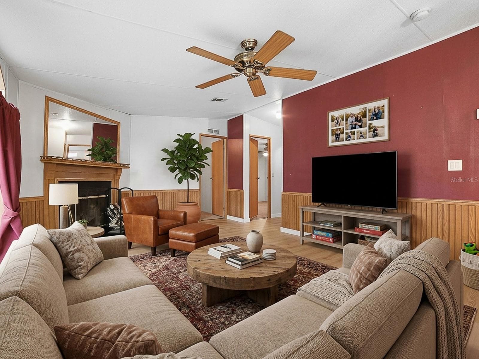 Manufactured Home at 15875 NE 148TH TERRACE RD, FORT MC COY, photo 15 of 46