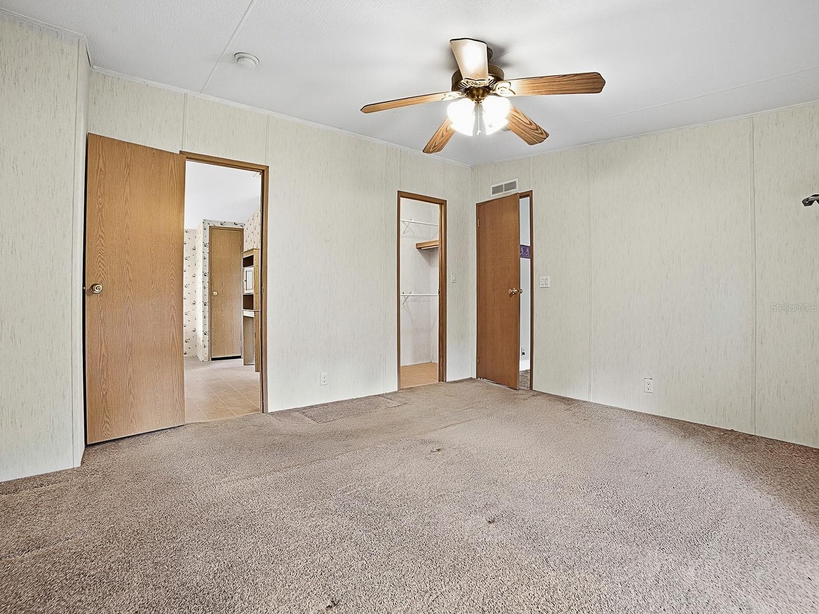 Manufactured Home at 15875 NE 148TH TERRACE RD, FORT MC COY, photo 29 of 46