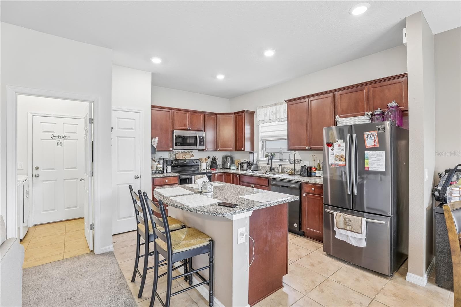 Single Family Residence at 1808 CAYMAN COVE CIR, ST CLOUD, photo 14 of 48