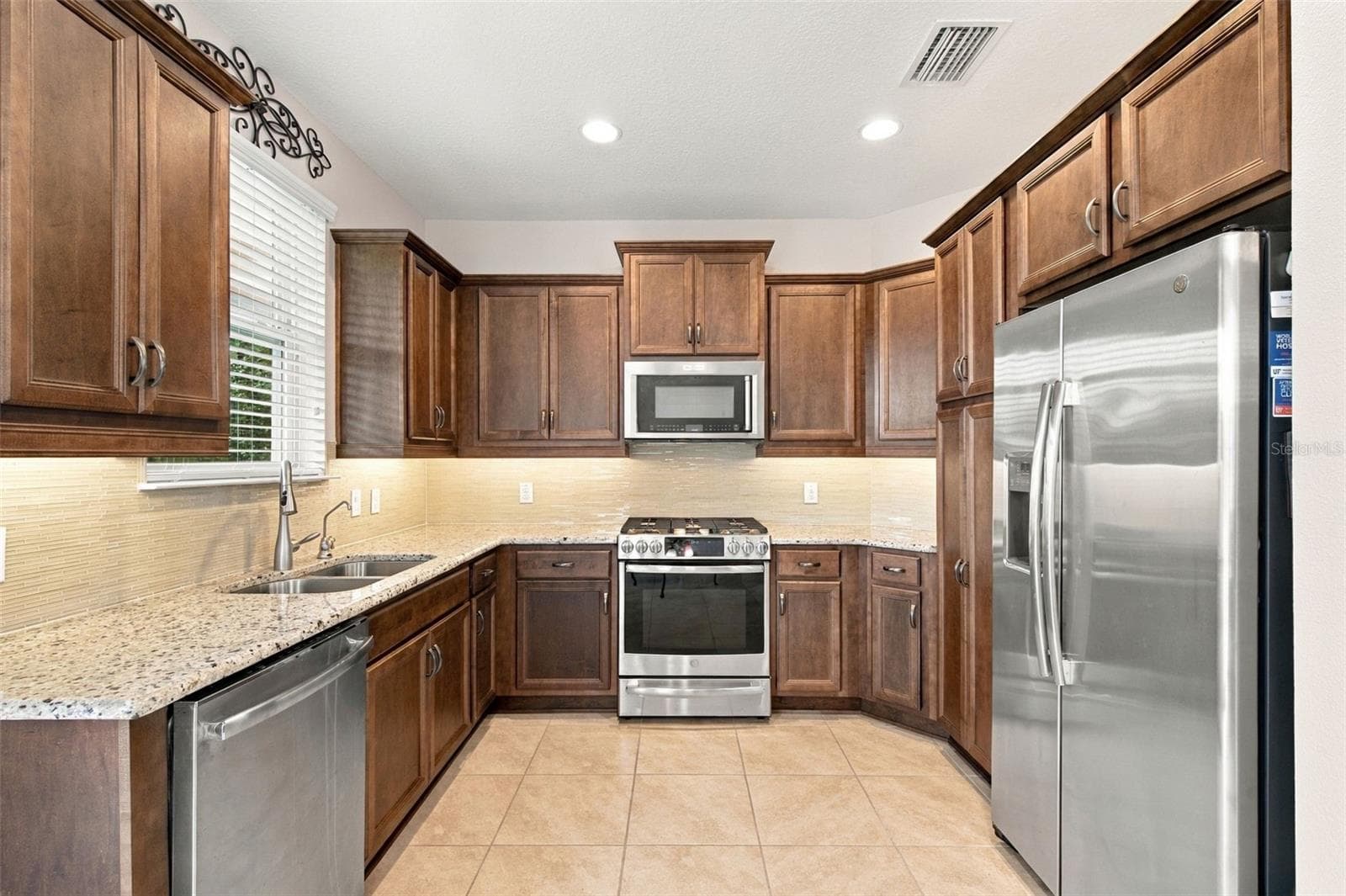 Single Family Residence at 5665 NW 40TH LOOP, OCALA, photo 20 of 73