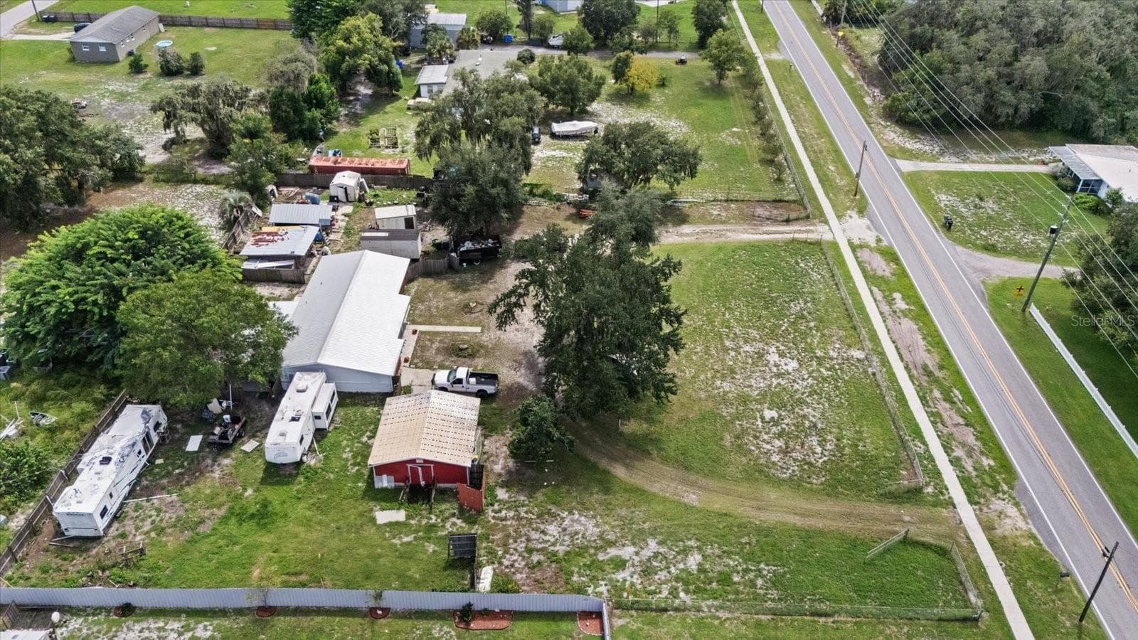 Single Family Residence at 8125 N SOCRUM LOOP RD, LAKELAND, photo 8 of 47