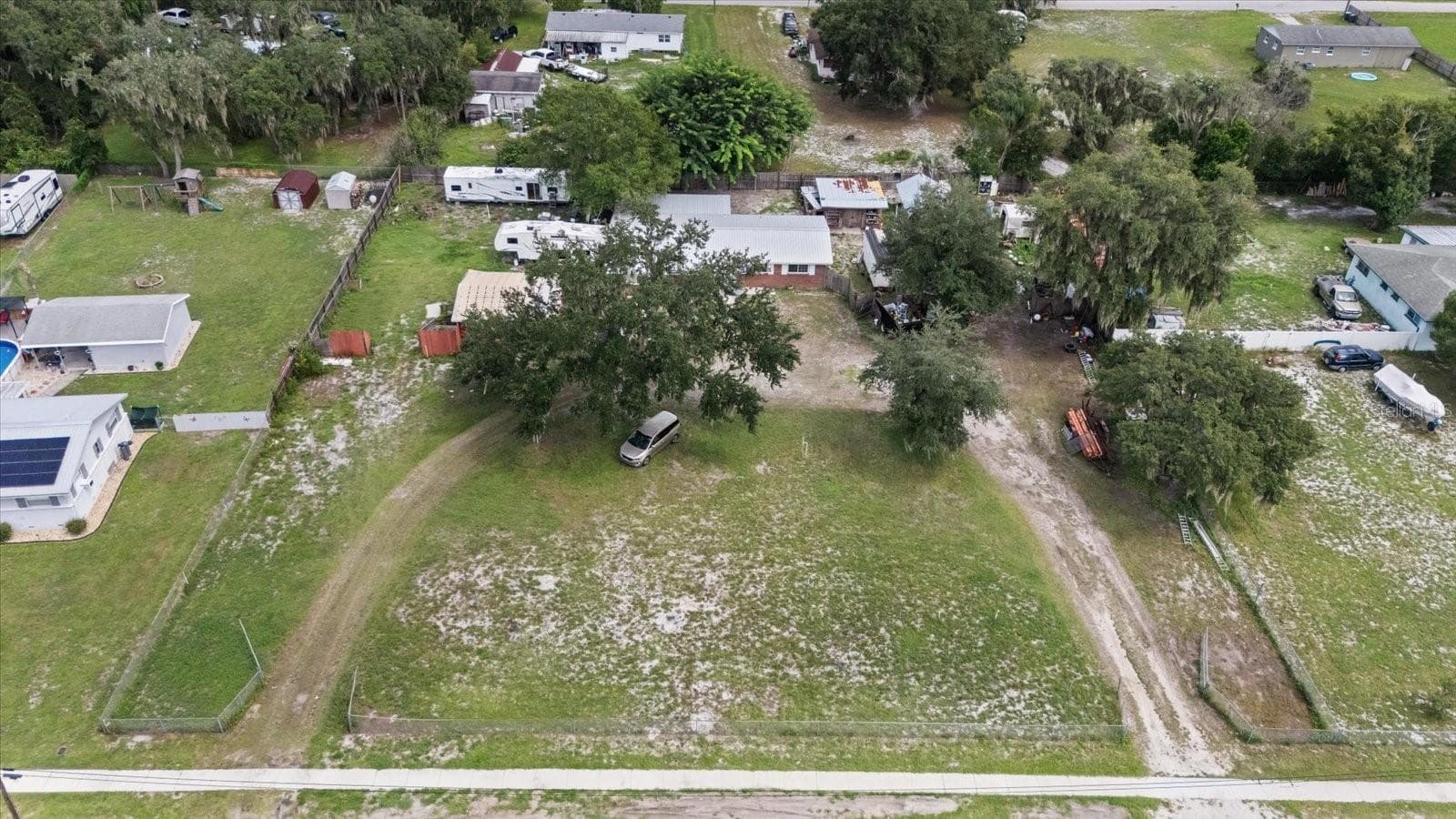 Single Family Residence at 8125 N SOCRUM LOOP RD, LAKELAND, photo 9 of 47