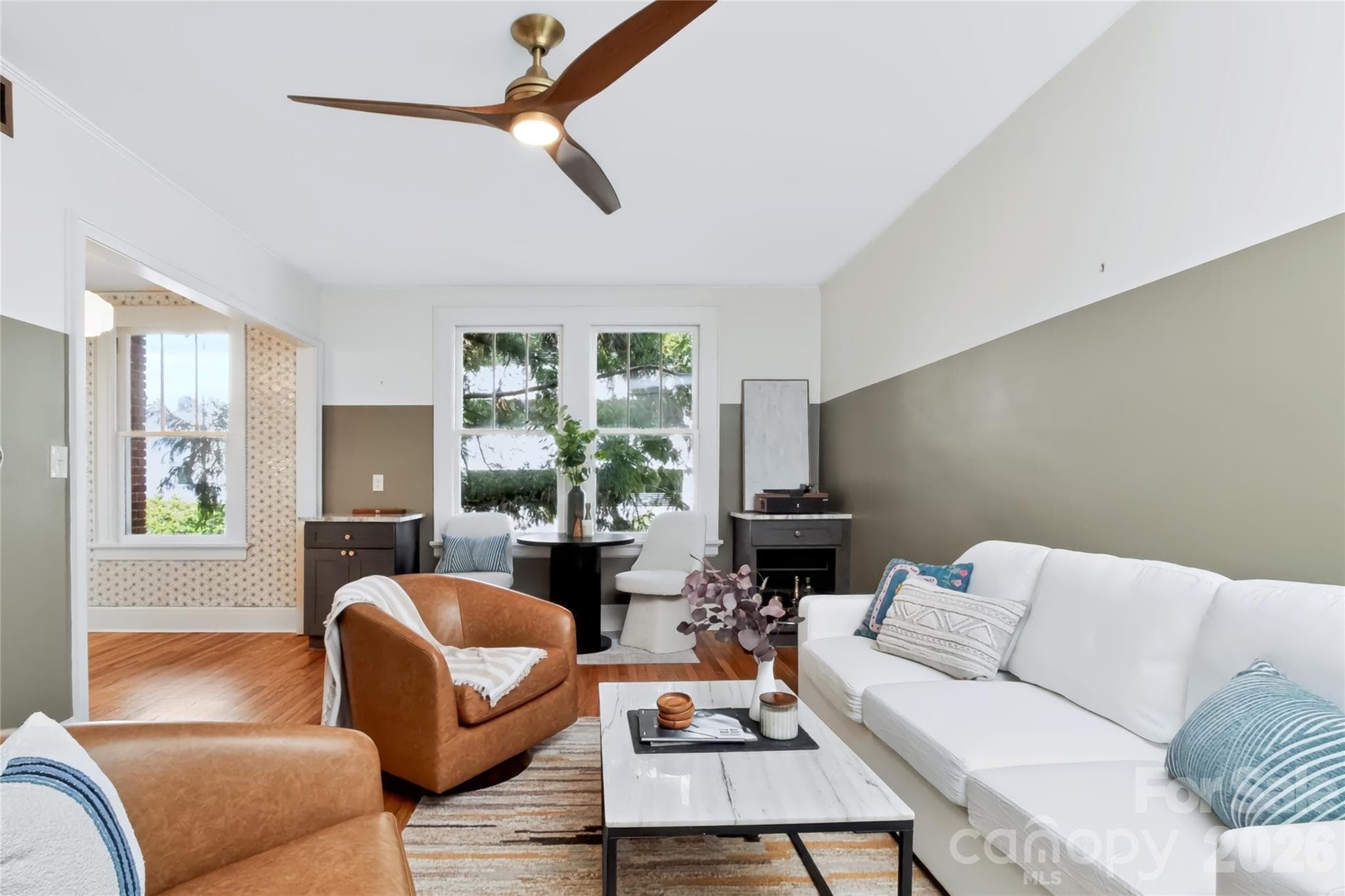 Condominium at 712 Louise Avenue, Charlotte, photo 2 of 34