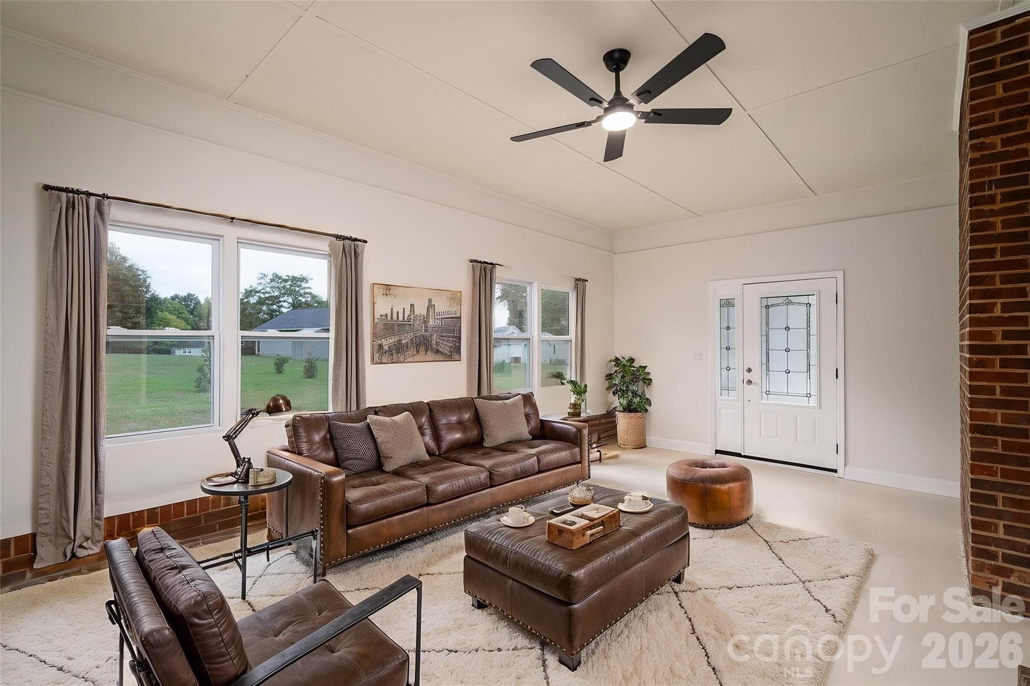 1081 Redleaf Trail