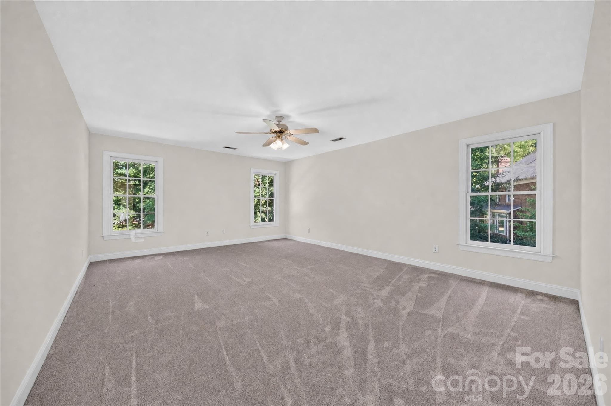 Single Family Residence at 12135 Darby Chase Drive, Charlotte, photo 19 of 39