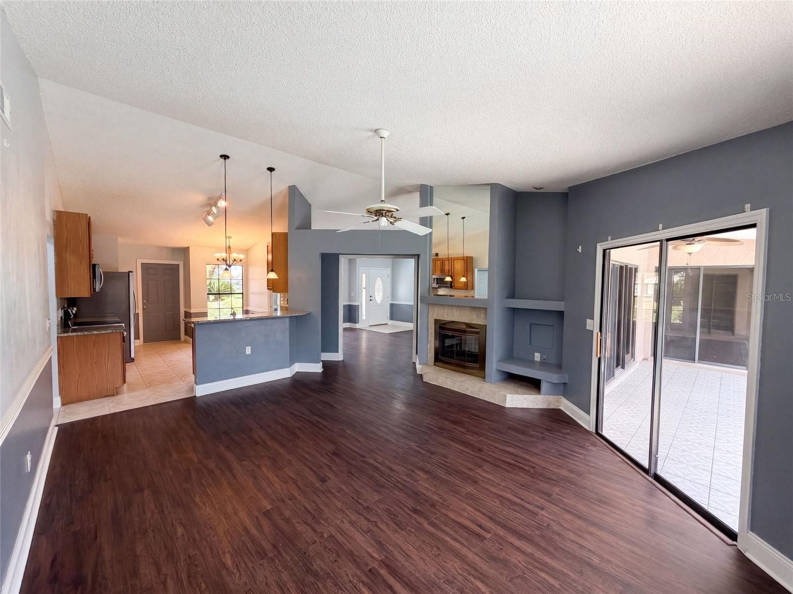 Single Family Residence at 14725 EAGLES CROSSING DR, ORLANDO, photo 7 of 29