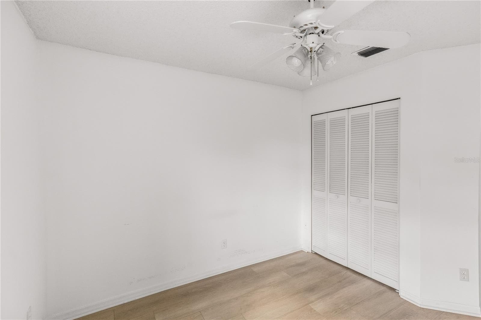 Versatile front bedroom with plenty of room - 1002 NICENE CT #47, SUN CITY CENTER
