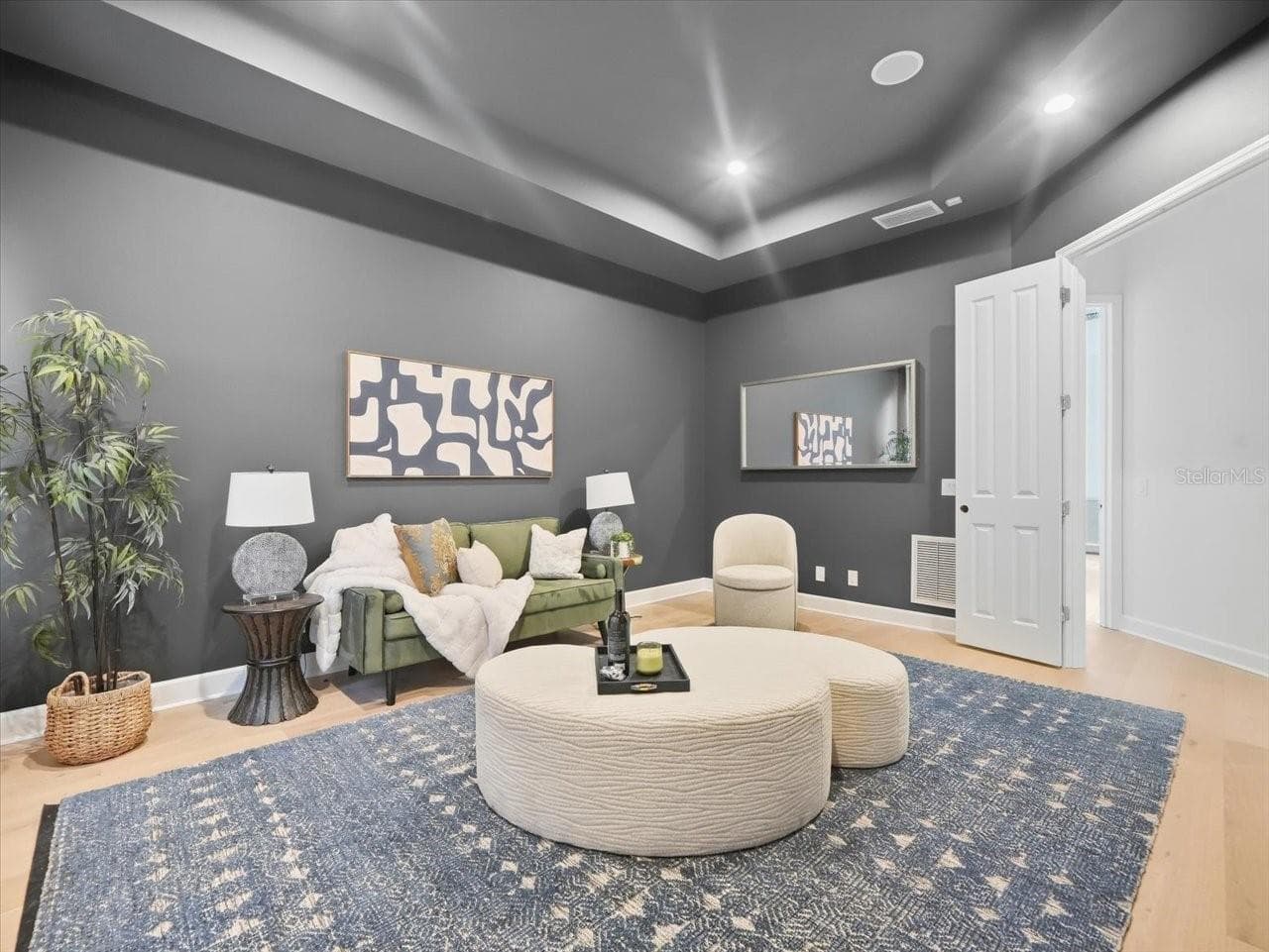 Single Family Residence at 11805 SHIRE WYCLIFFE CT, TAMPA, photo 20 of 48