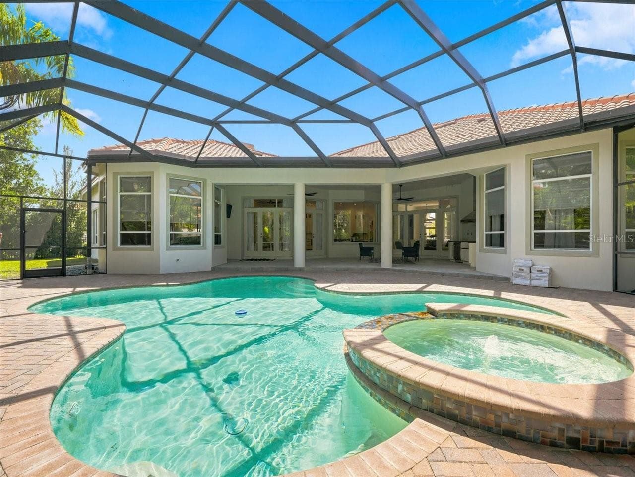Single Family Residence at 11805 SHIRE WYCLIFFE CT, TAMPA, photo 42 of 48
