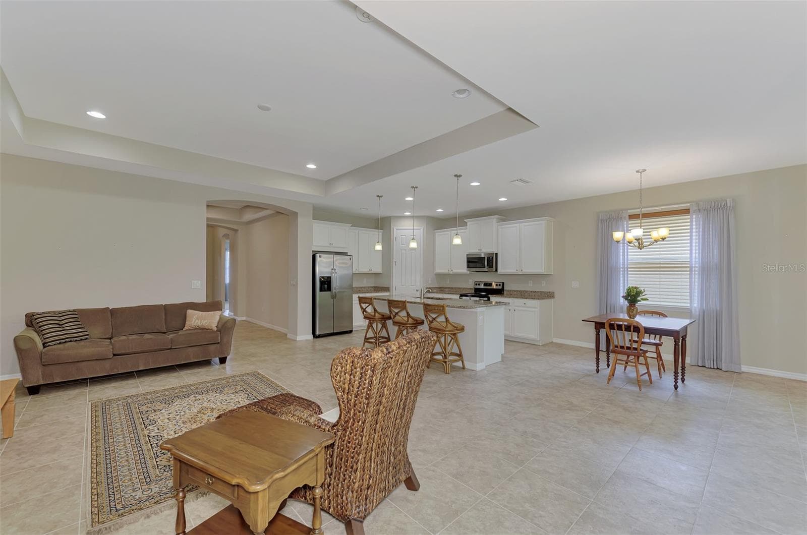 Single Family Residence at 11662 PARROTFISH ST, VENICE, photo 15 of 79