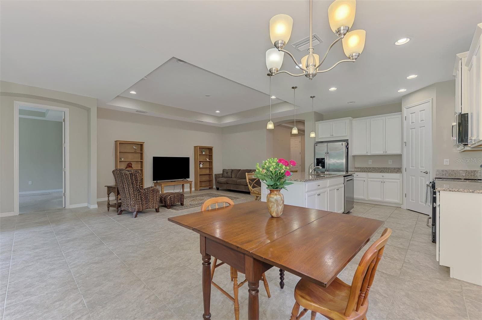 Single Family Residence at 11662 PARROTFISH ST, VENICE, photo 30 of 79