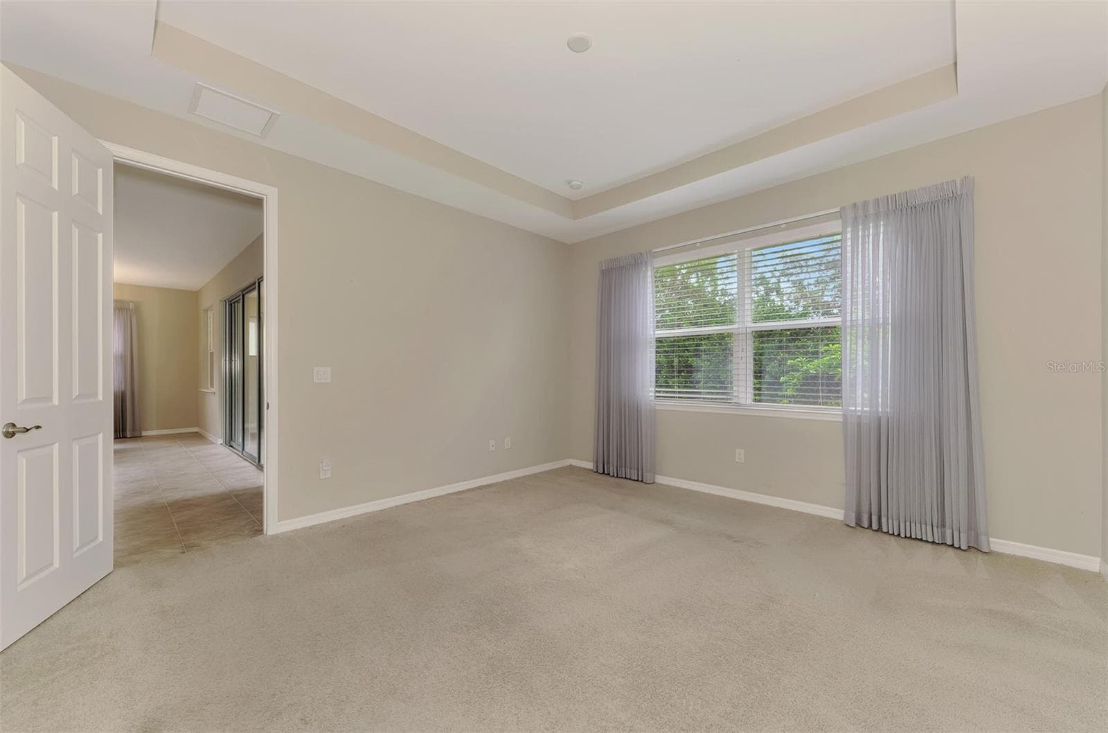 Single Family Residence at 11662 PARROTFISH ST, VENICE, photo 33 of 79