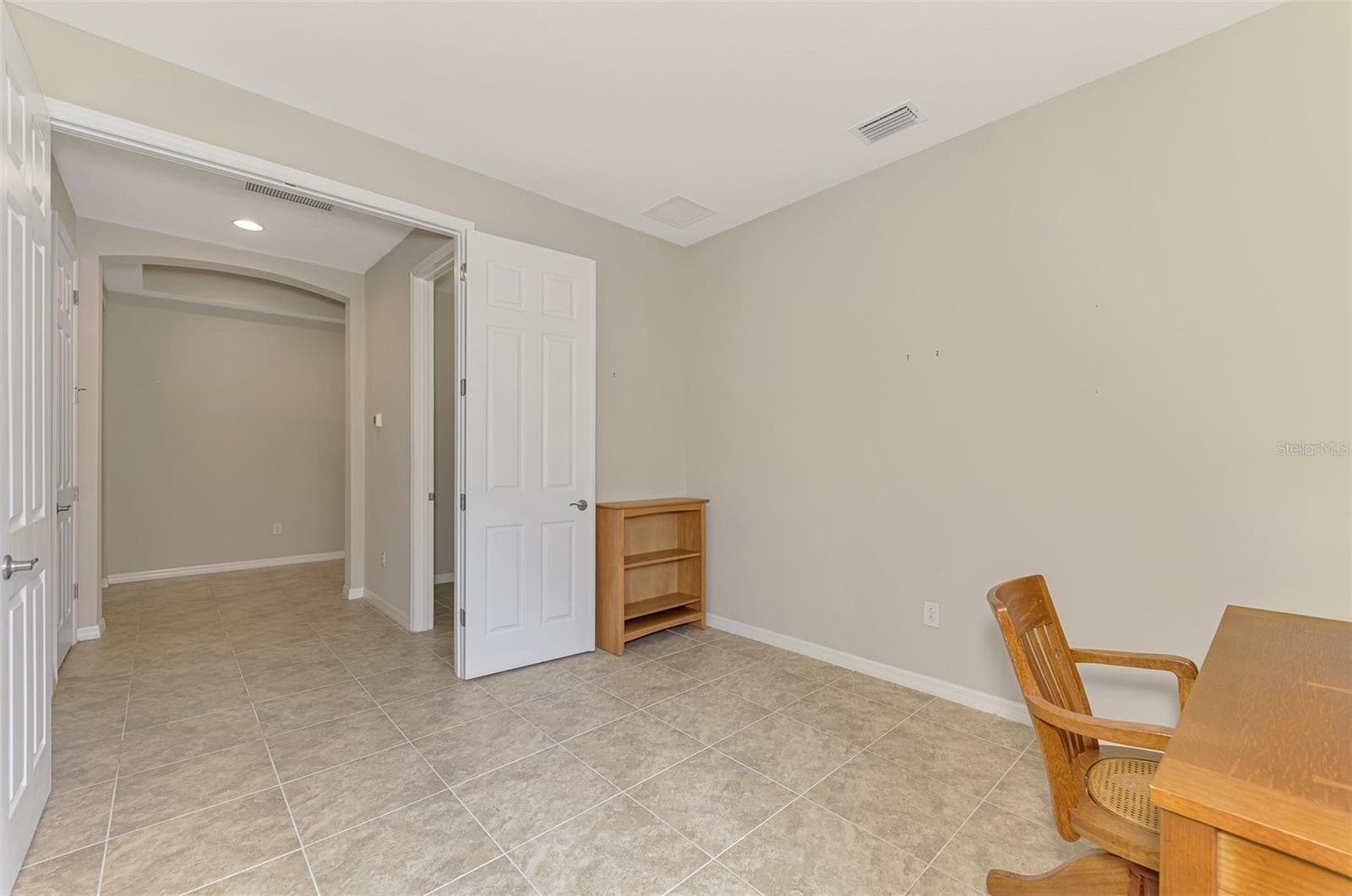 Single Family Residence at 11662 PARROTFISH ST, VENICE, photo 48 of 79