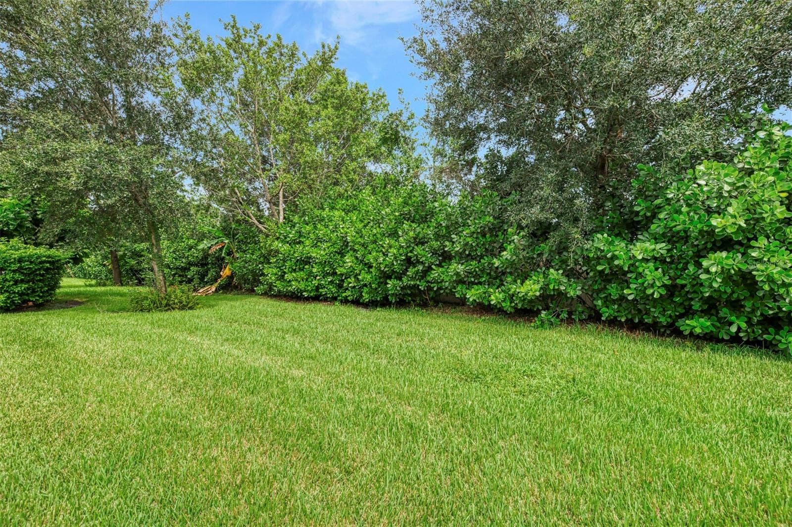 Single Family Residence at 11662 PARROTFISH ST, VENICE, photo 56 of 79