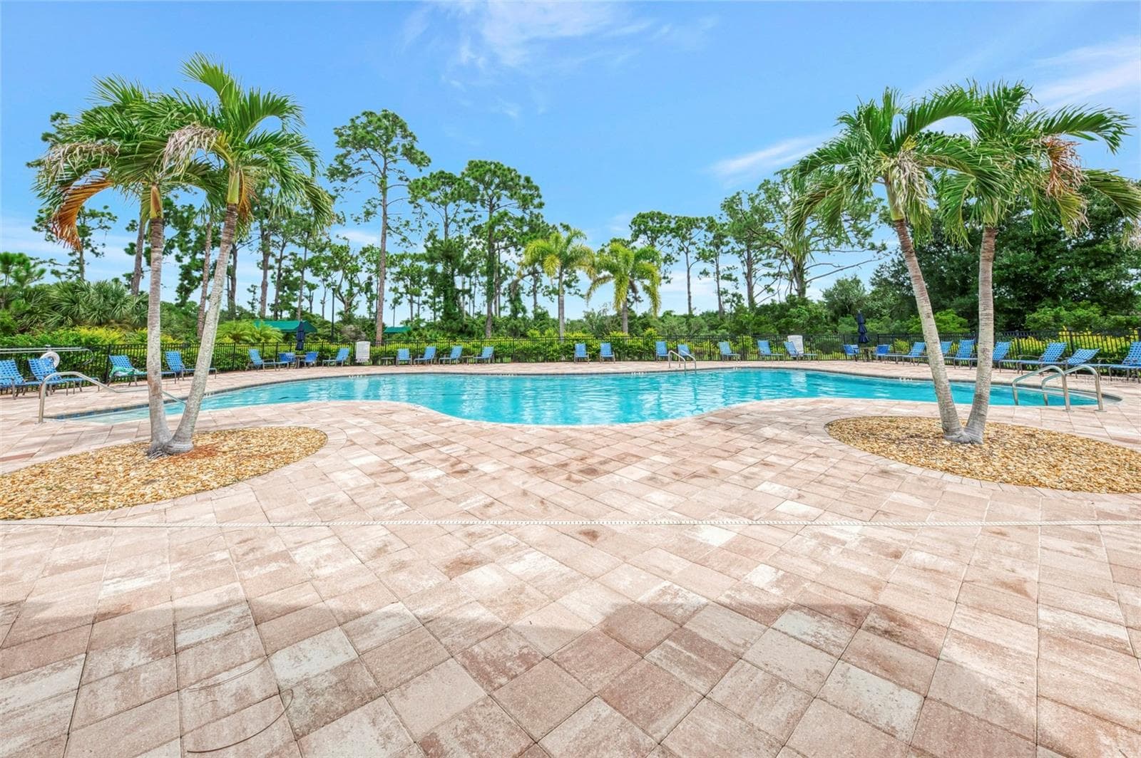 Single Family Residence at 11662 PARROTFISH ST, VENICE, photo 70 of 79