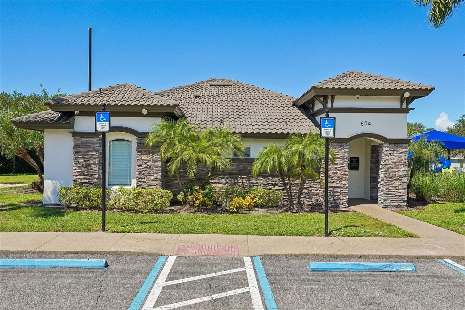 Single Family Residence at 1810 MIRA LAGO CIR, RUSKIN, photo 51 of 62
