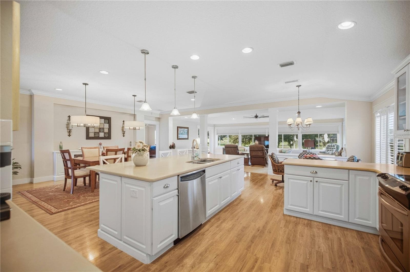 Single Family Residence at 13385 SE 91ST COURT RD, SUMMERFIELD, photo 12 of 32