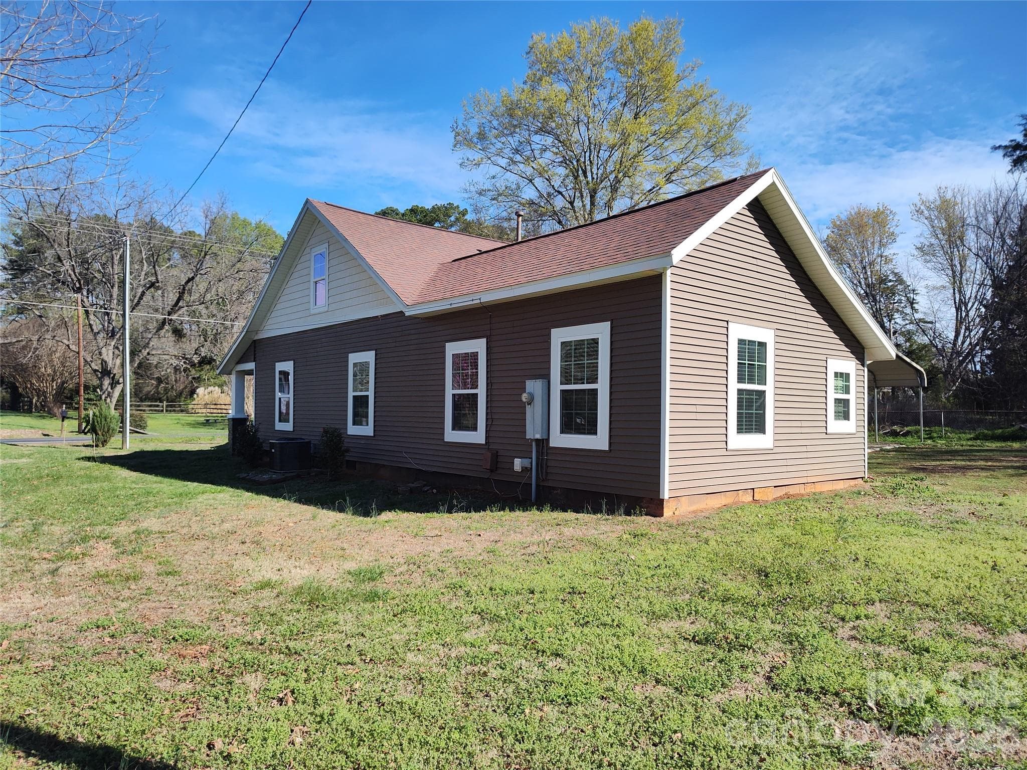 Single Family Residence at 175 Leonard Road, Salisbury, photo 5 of 22
