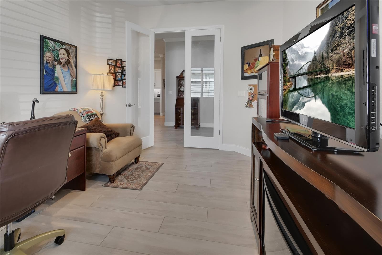 Glass doors for privacy - 1011 MEGANO BLVD, DELAND