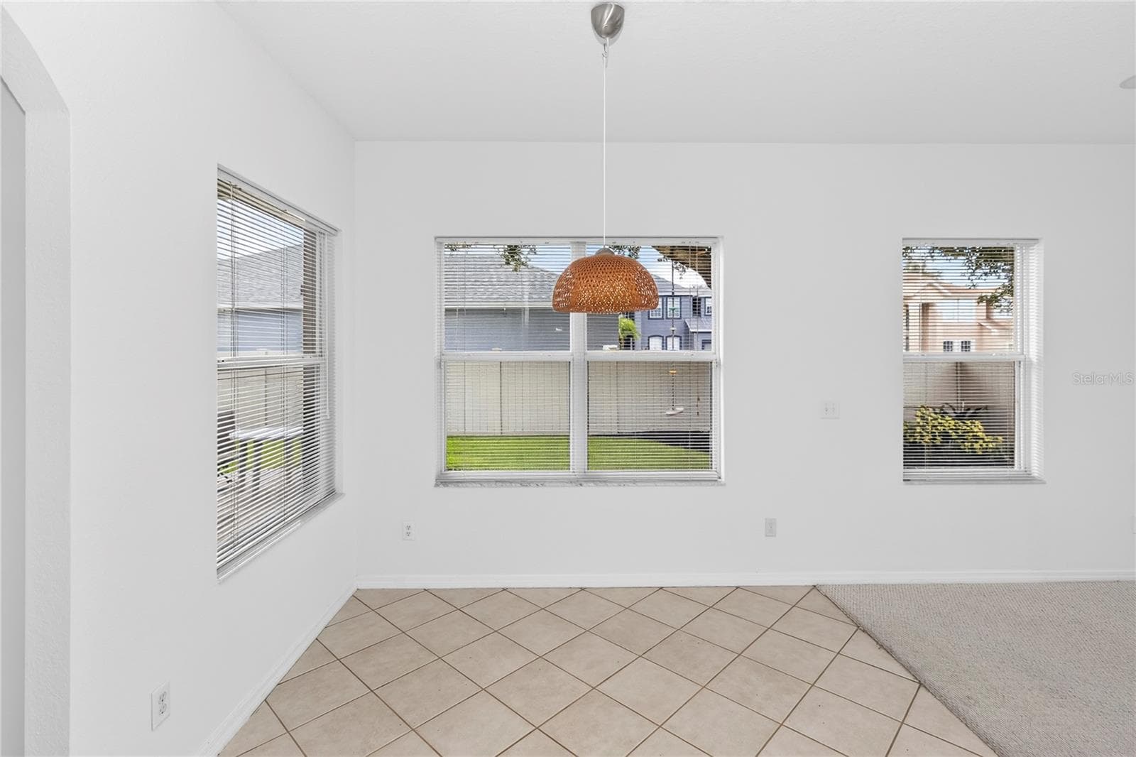 Single Family Residence at 330 LAKE AMBERLEIGH DR, WINTER GARDEN, photo 27 of 100