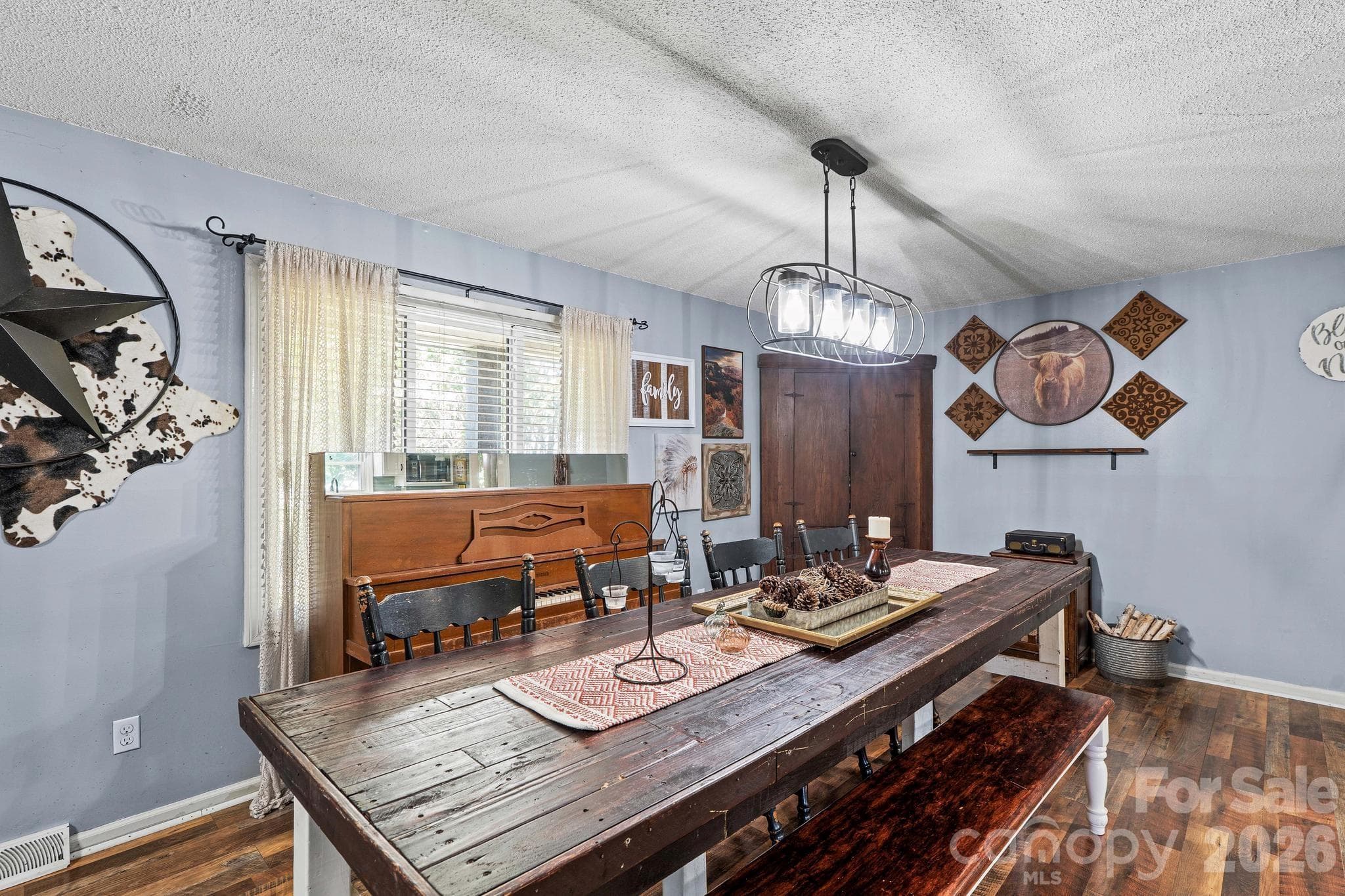 Single Family Residence at 230 E Old Farm Road, Salisbury, photo 19 of 48
