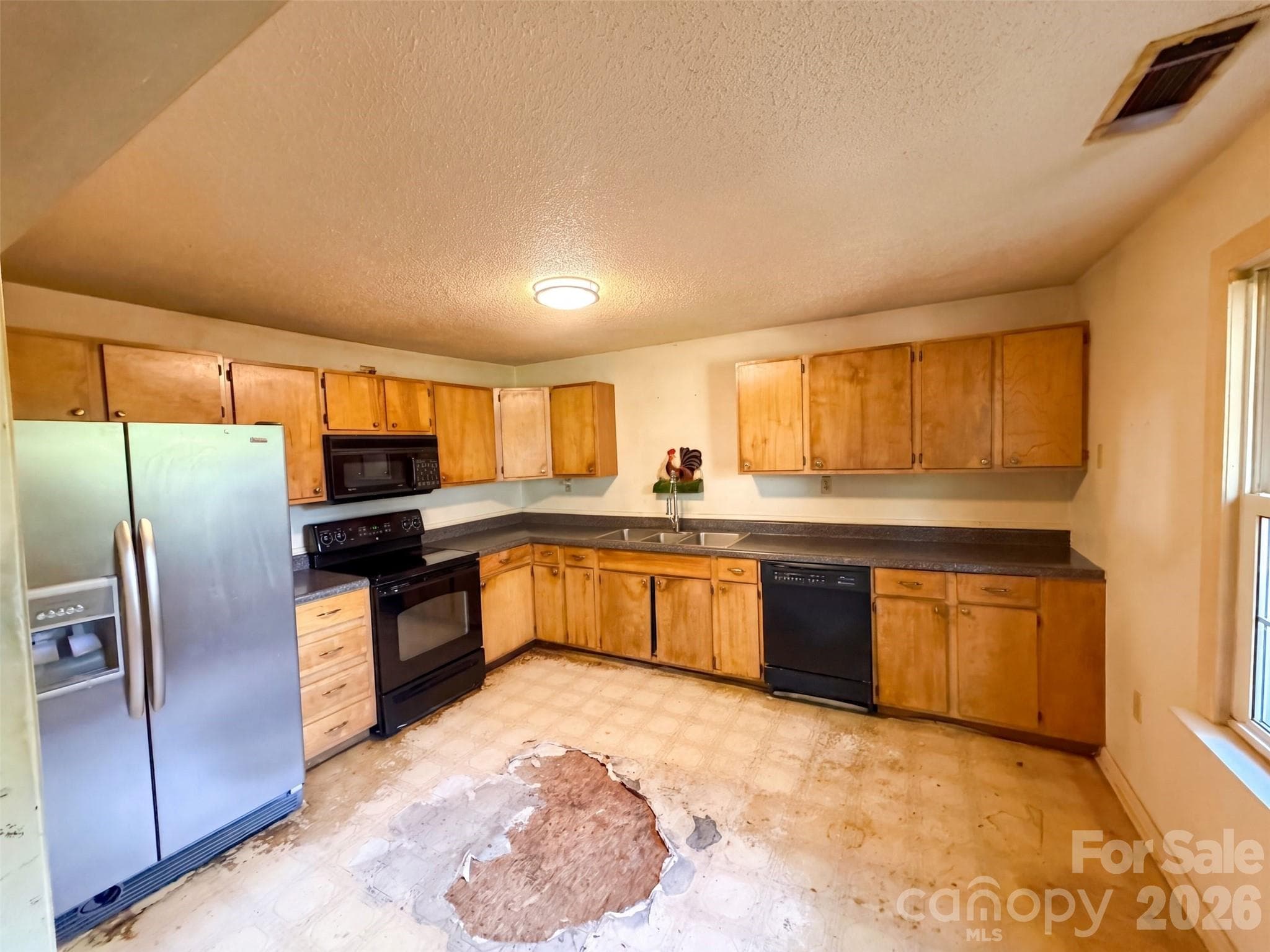 Single Family Residence at 7711 Hwy 73 Highway E, Mount Pleasant, photo 2 of 21