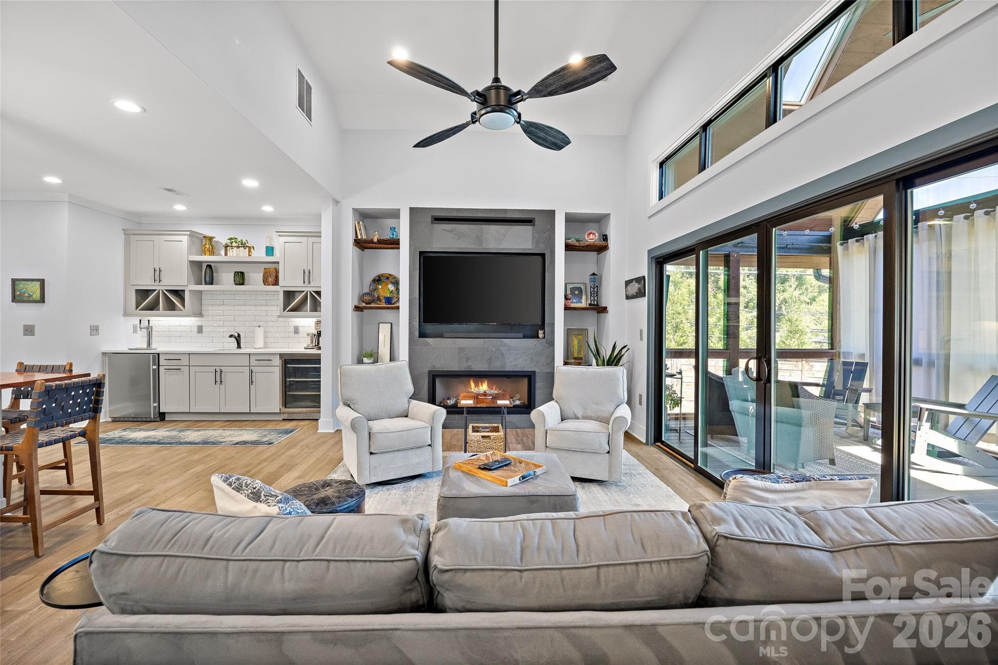 Single Family Residence at 1518 Ivey Drive, Charlotte, photo 21 of 48