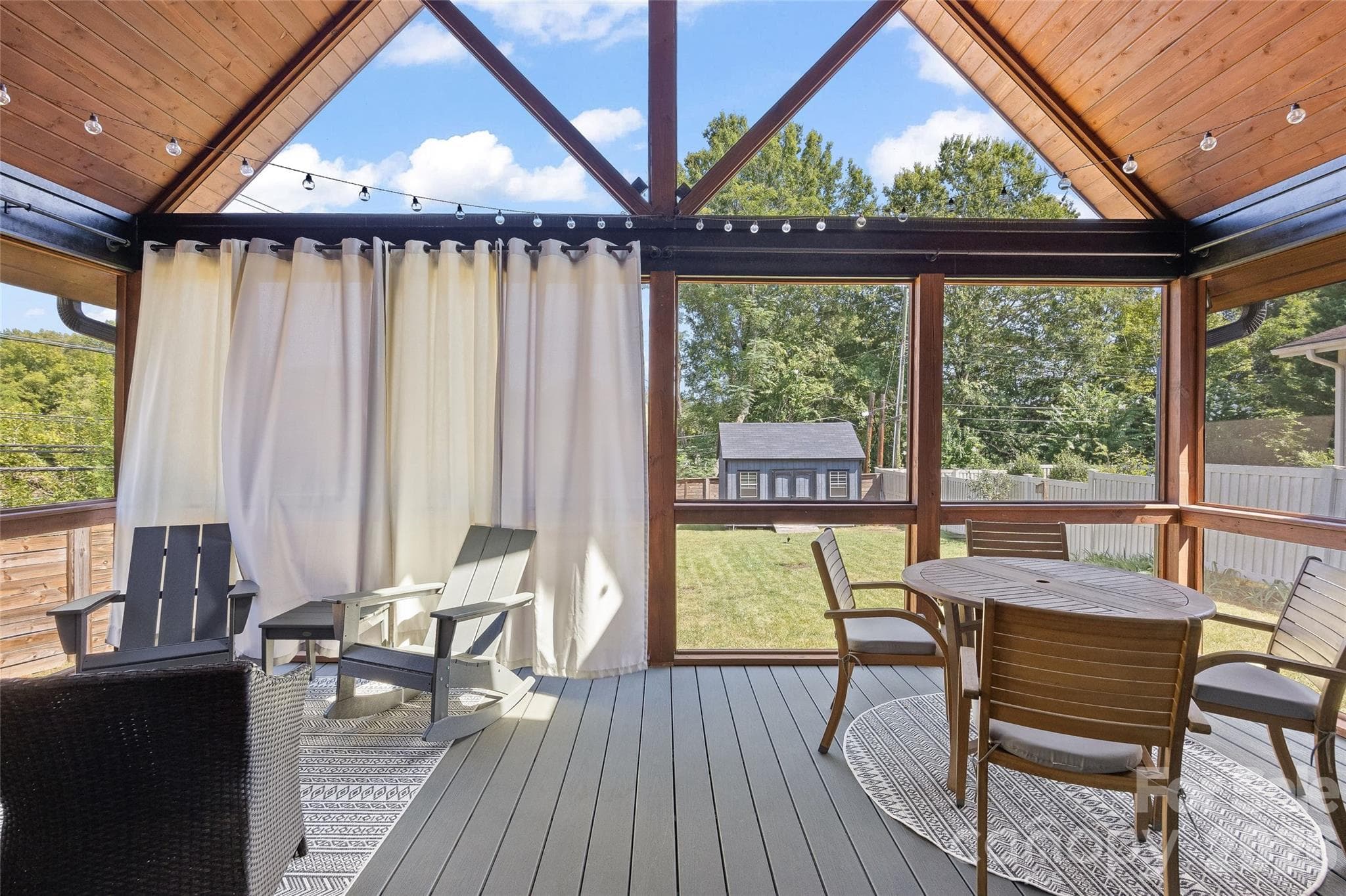 Single Family Residence at 1518 Ivey Drive, Charlotte, photo 23 of 48