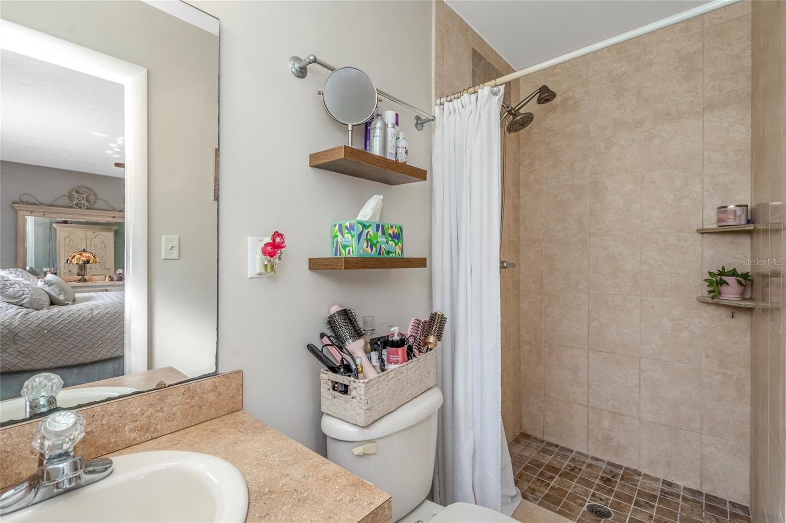 Single Family Residence at 12212 FLORAL LN, THONOTOSASSA, photo 25 of 33