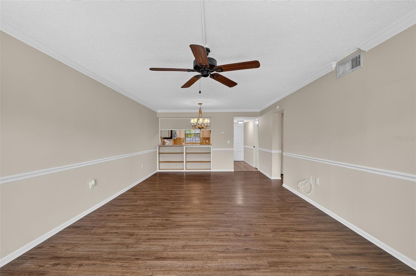 Condominium at 101 N GRANDVIEW ST #111, MOUNT DORA, photo 14 of 59