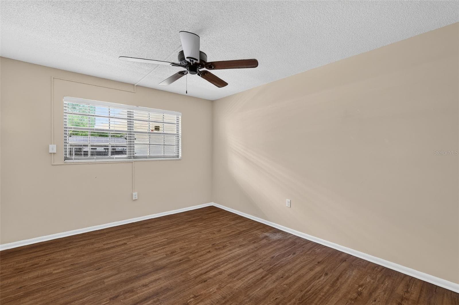 Condominium at 101 N GRANDVIEW ST #111, MOUNT DORA, photo 30 of 59