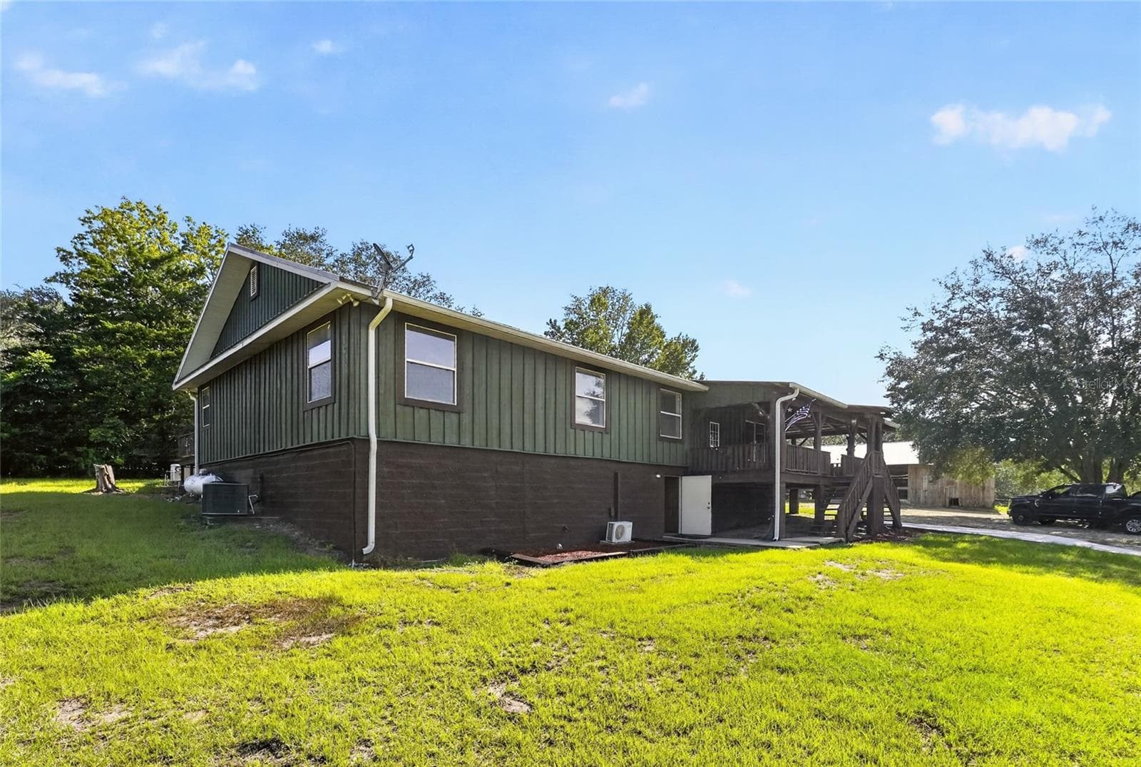 Single Family Residence at 5151 NE 124TH TER, WILLISTON, photo 6 of 64