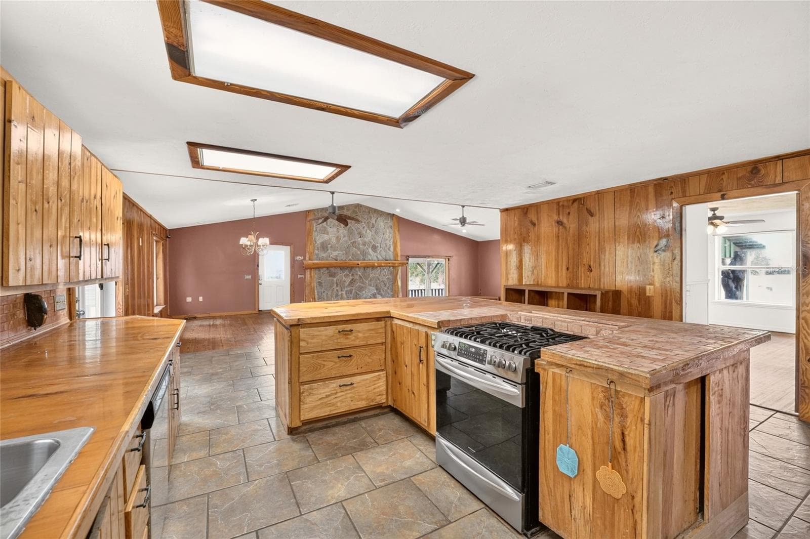Single Family Residence at 5151 NE 124TH TER, WILLISTON, photo 29 of 64