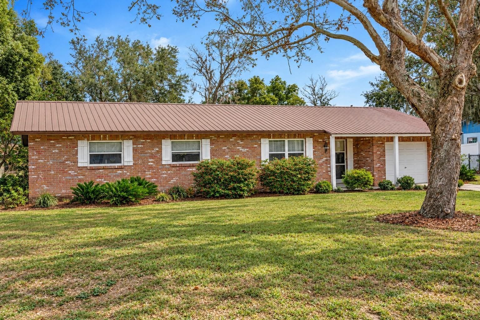 12212 FLORAL LN