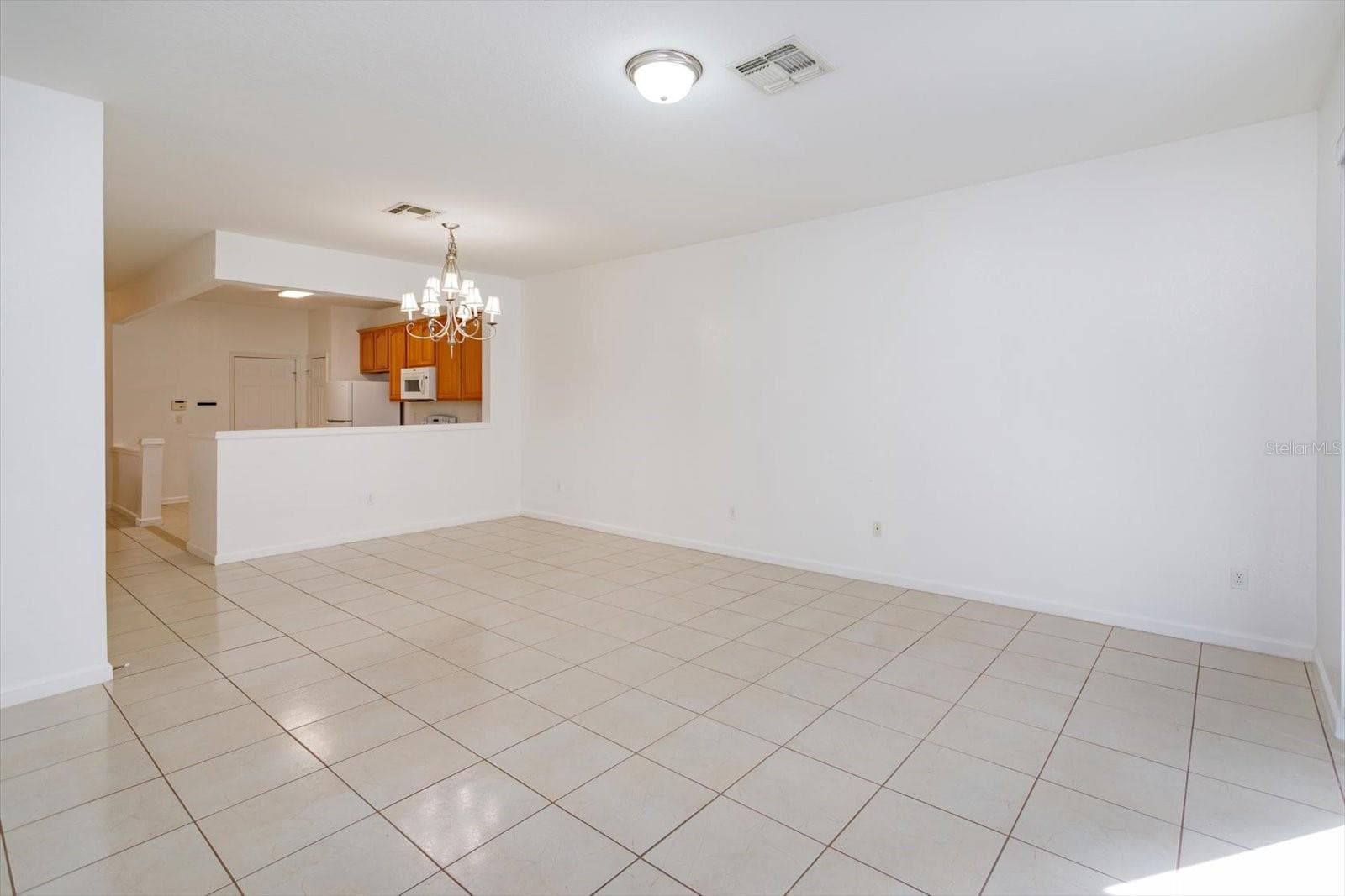 Townhouse at 2520 STOCKTON DR, SANFORD, photo 12 of 28