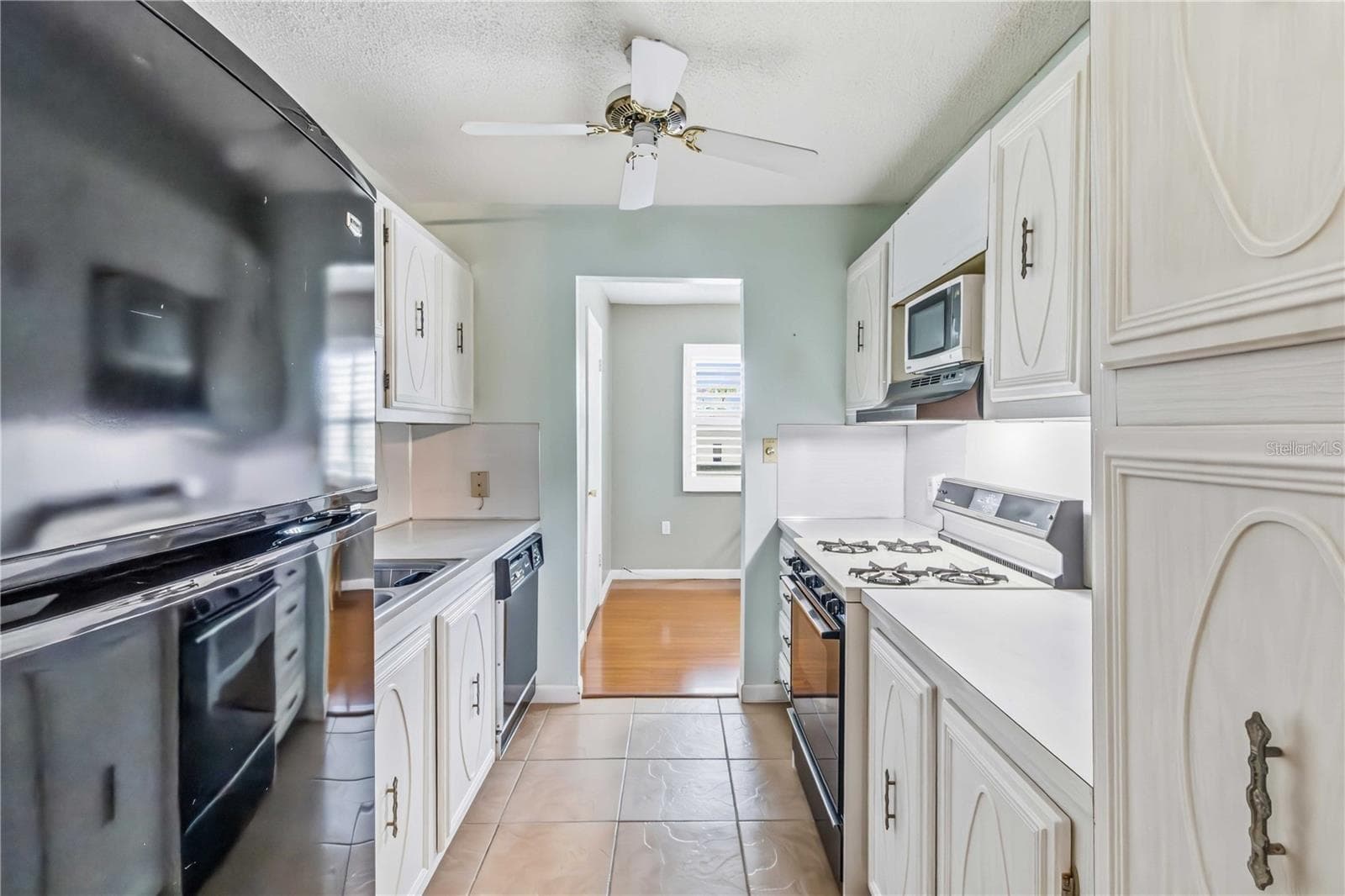Condominium at 5347 81ST LN #24, ST PETERSBURG, photo 7 of 46