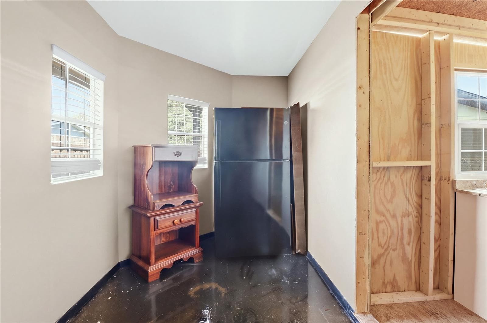 Refrigerator in Guest/Studio - 3770 SW 147TH LANE RD, OCALA