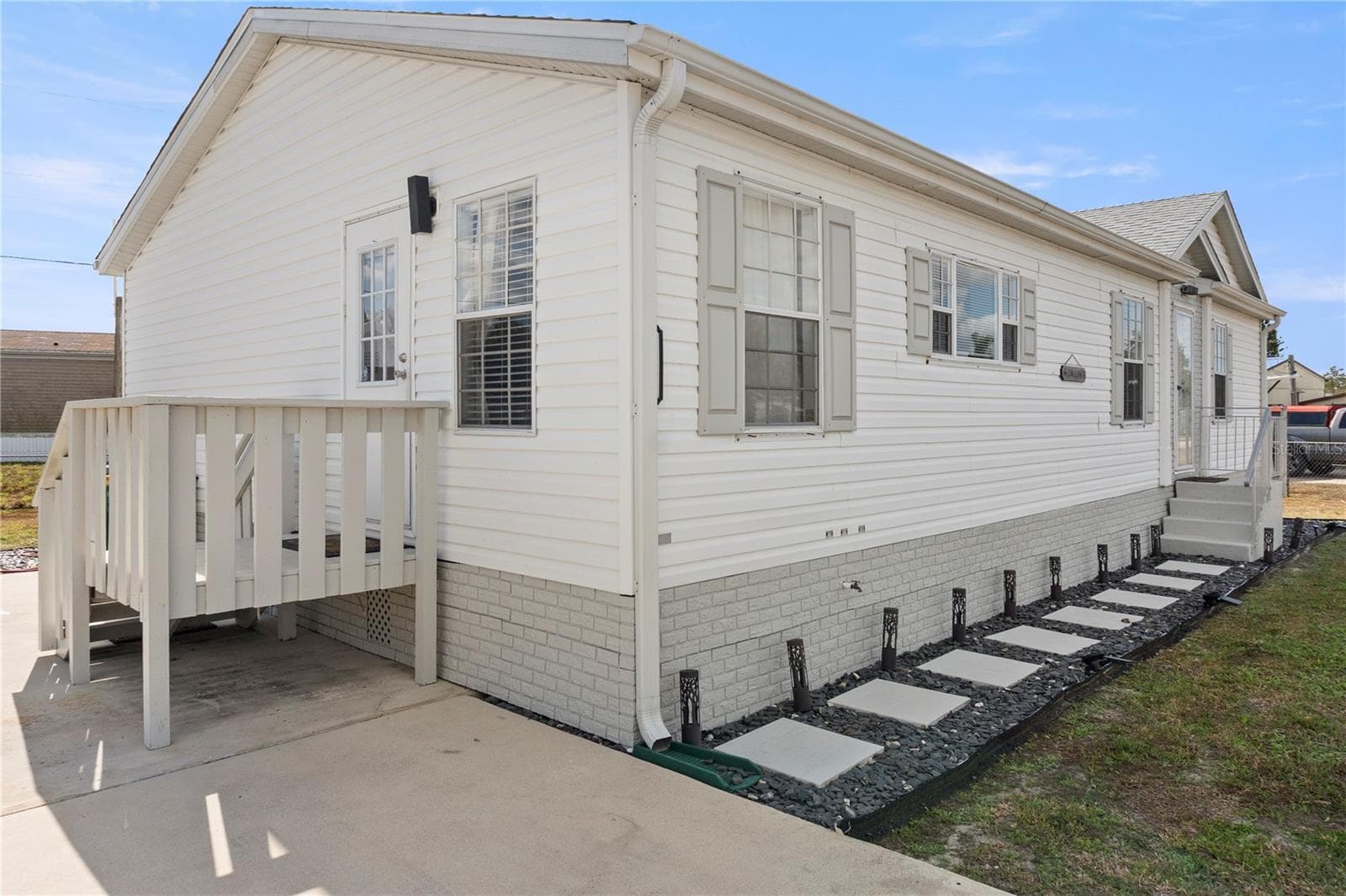 Manufactured Home at 6533 JACK ST, PUNTA GORDA, photo 7 of 36
