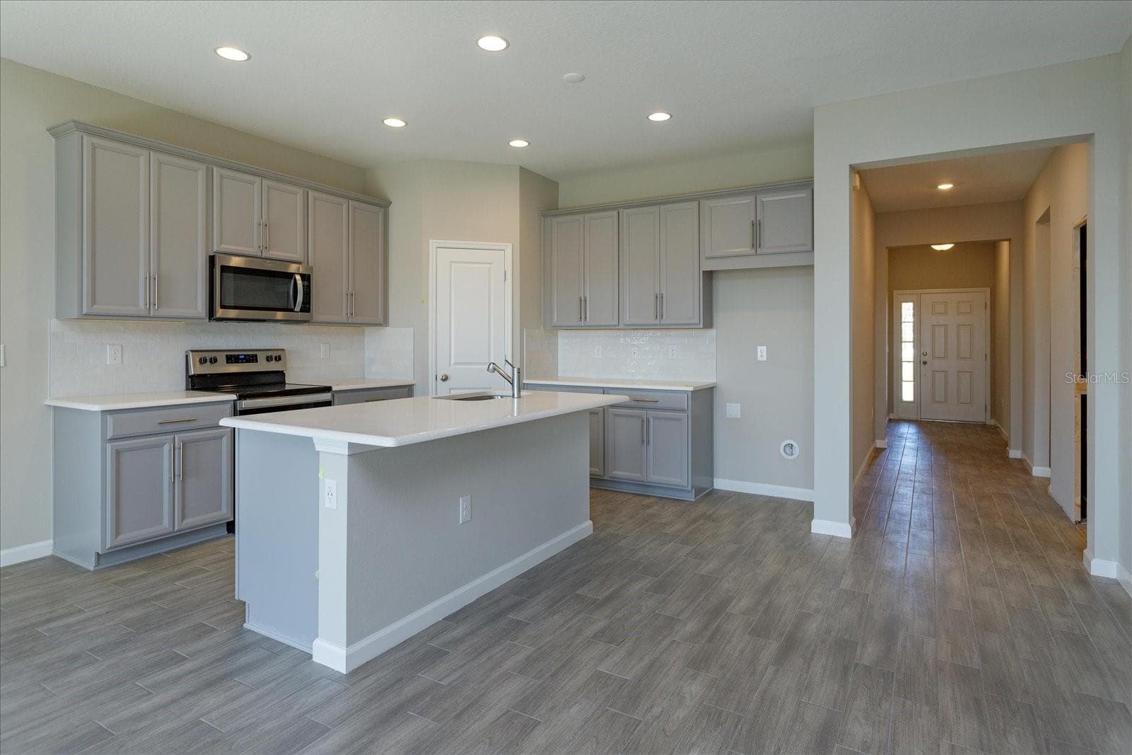 Sample Images - 2914 SUPERMARINE RD, TAVARES