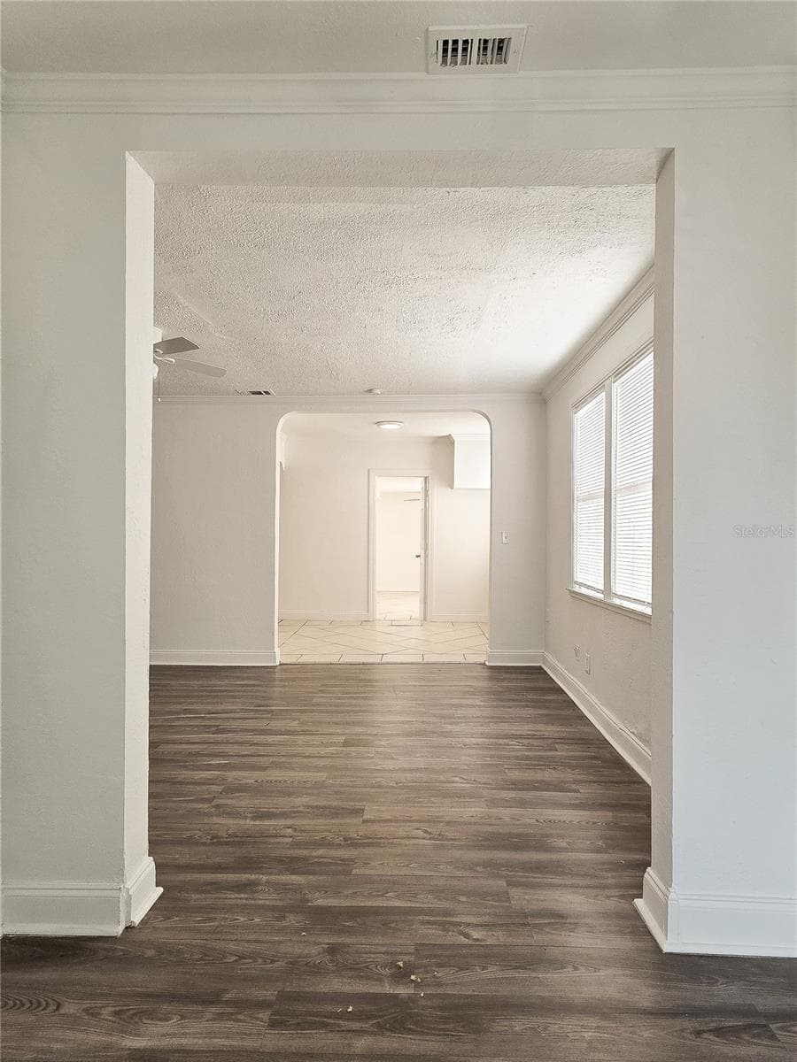 Single Family Residence at 4540 18TH AVE S, ST PETERSBURG, photo 2 of 20