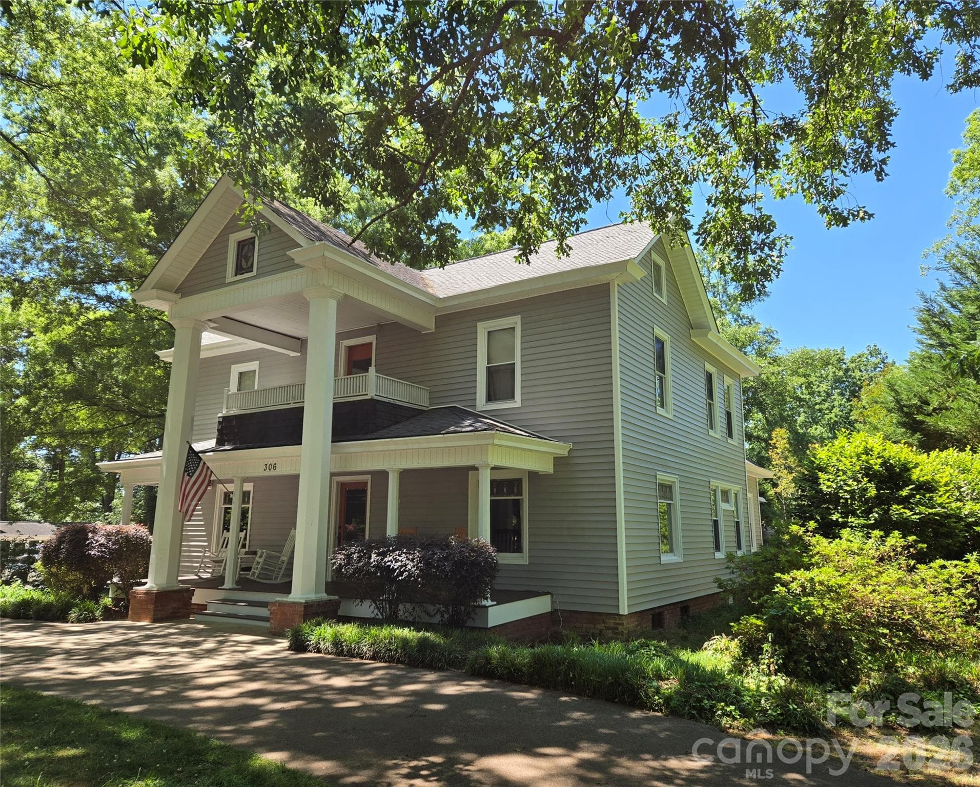 Single Family Residence at 306 W Old Post Road, Cherryville, photo 2 of 44