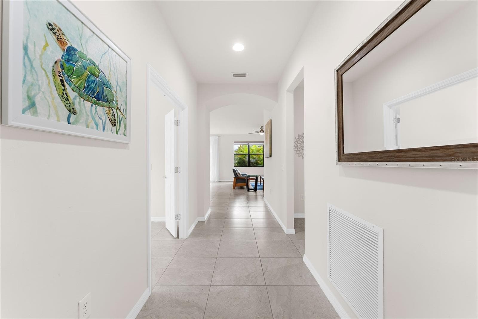 Foyer - 13825 KARINA ST, VENICE