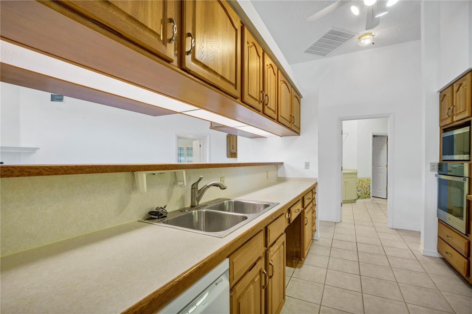 Single Family Residence at 742 SANTA MARIA DR, WINTER HAVEN, photo 25 of 59