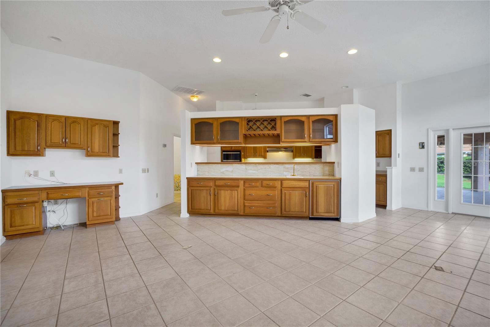 Single Family Residence at 742 SANTA MARIA DR, WINTER HAVEN, photo 32 of 59