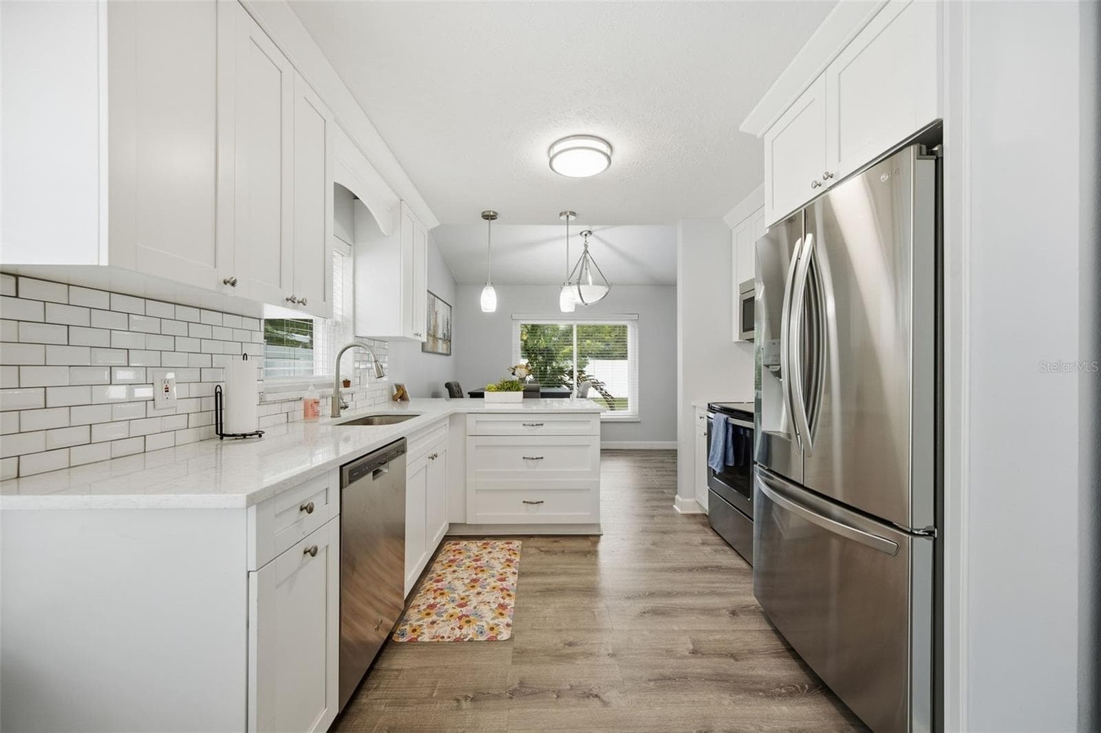 Single Family Residence at 6809 S SHERIDAN RD, TAMPA, photo 12 of 39