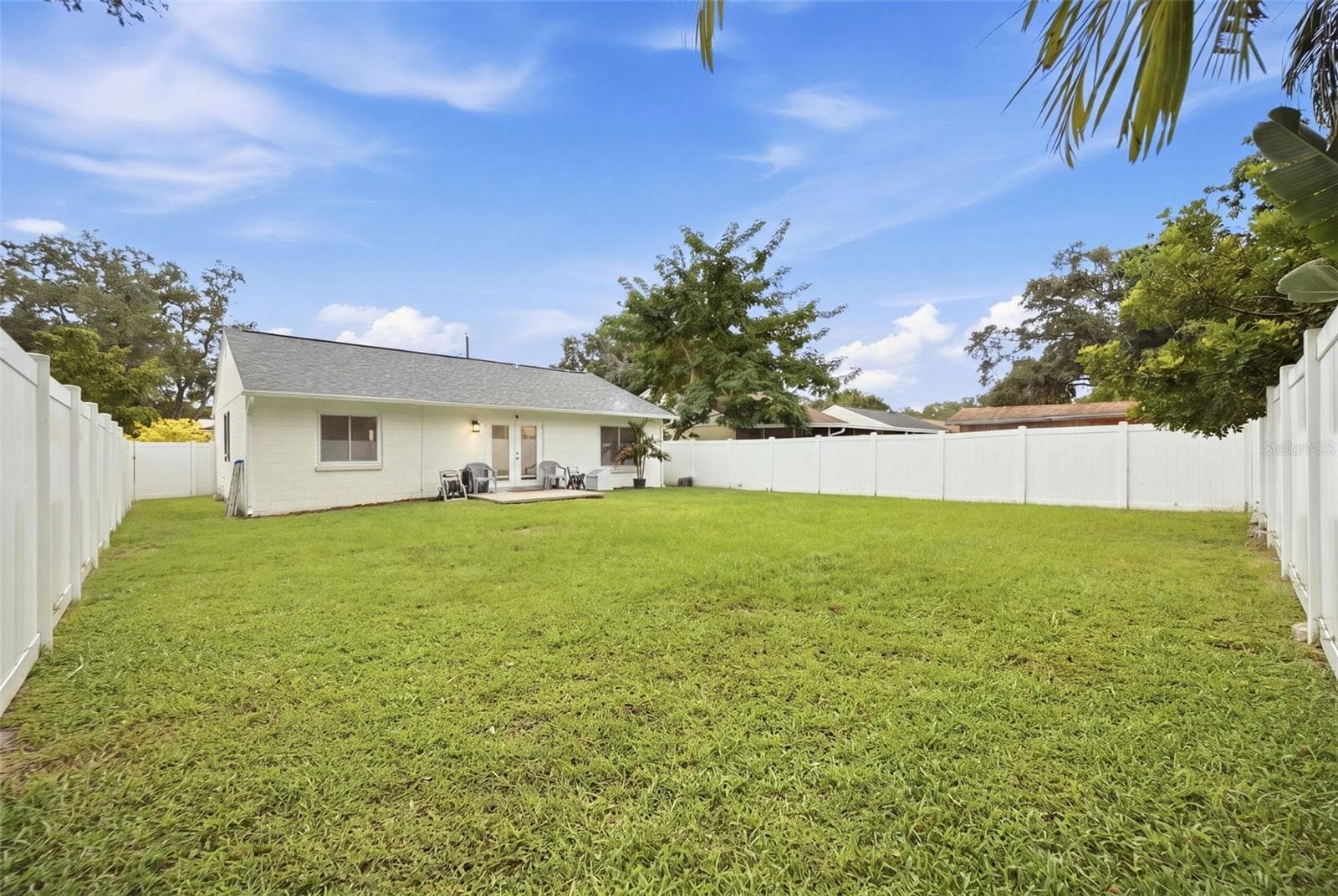 Single Family Residence at 6809 S SHERIDAN RD, TAMPA, photo 32 of 39