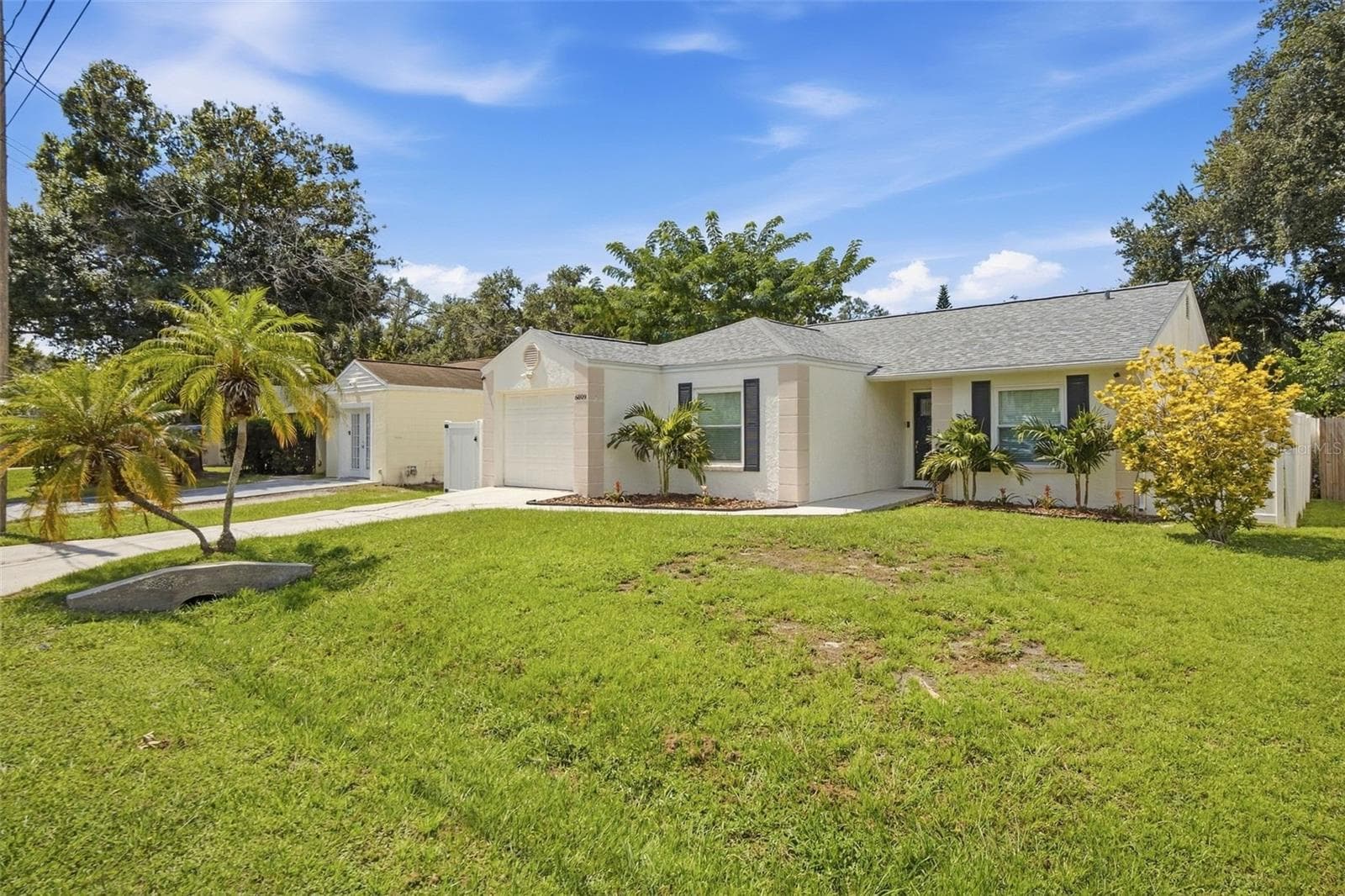 Single Family Residence at 6809 S SHERIDAN RD, TAMPA, photo 35 of 39