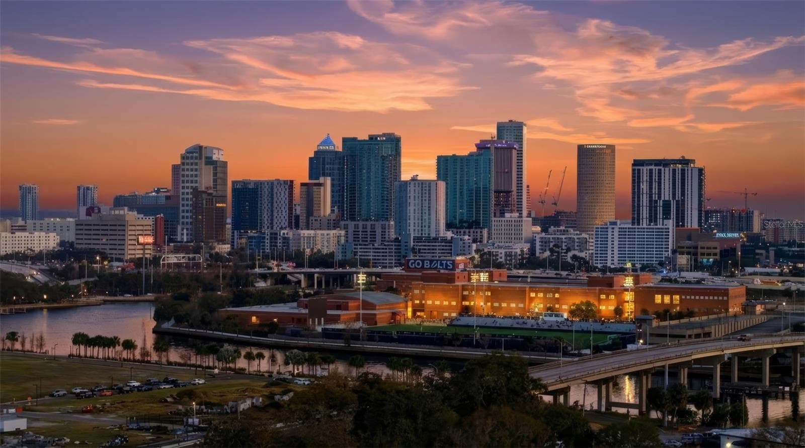 Less than 10 minutes to all downtown Tampa & Bayshore has to offer - 6809 S SHERIDAN RD, TAMPA